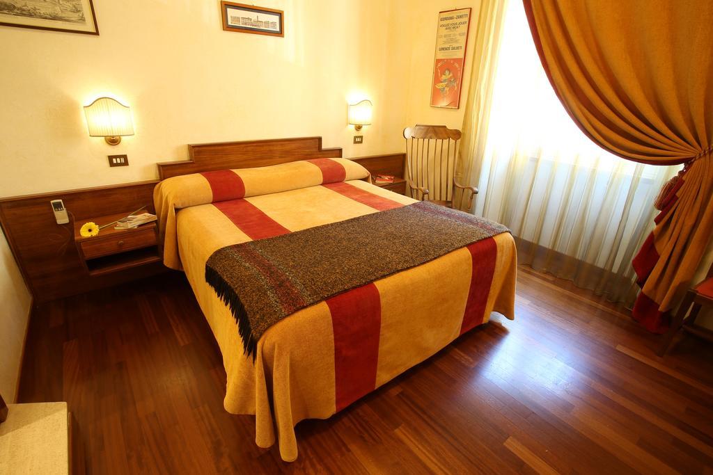 Al Colonnato Di San Pietro Bed & Breakfast Roma